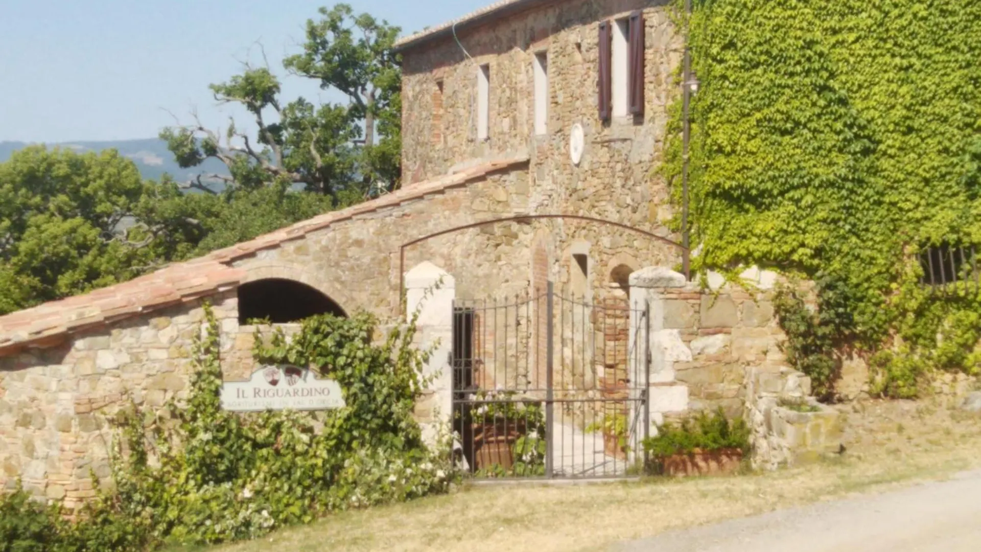 Farm stay Agriturismo Il Riguardino Hotel San Quirico d'Orcia
